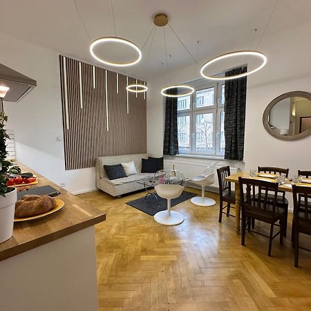Karlin Balcony Apartment Praga Zewnętrze zdjęcie