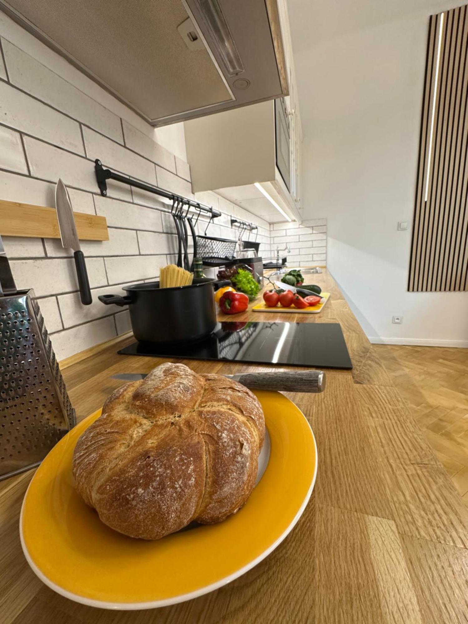 Karlin Balcony Apartment Praga Zewnętrze zdjęcie