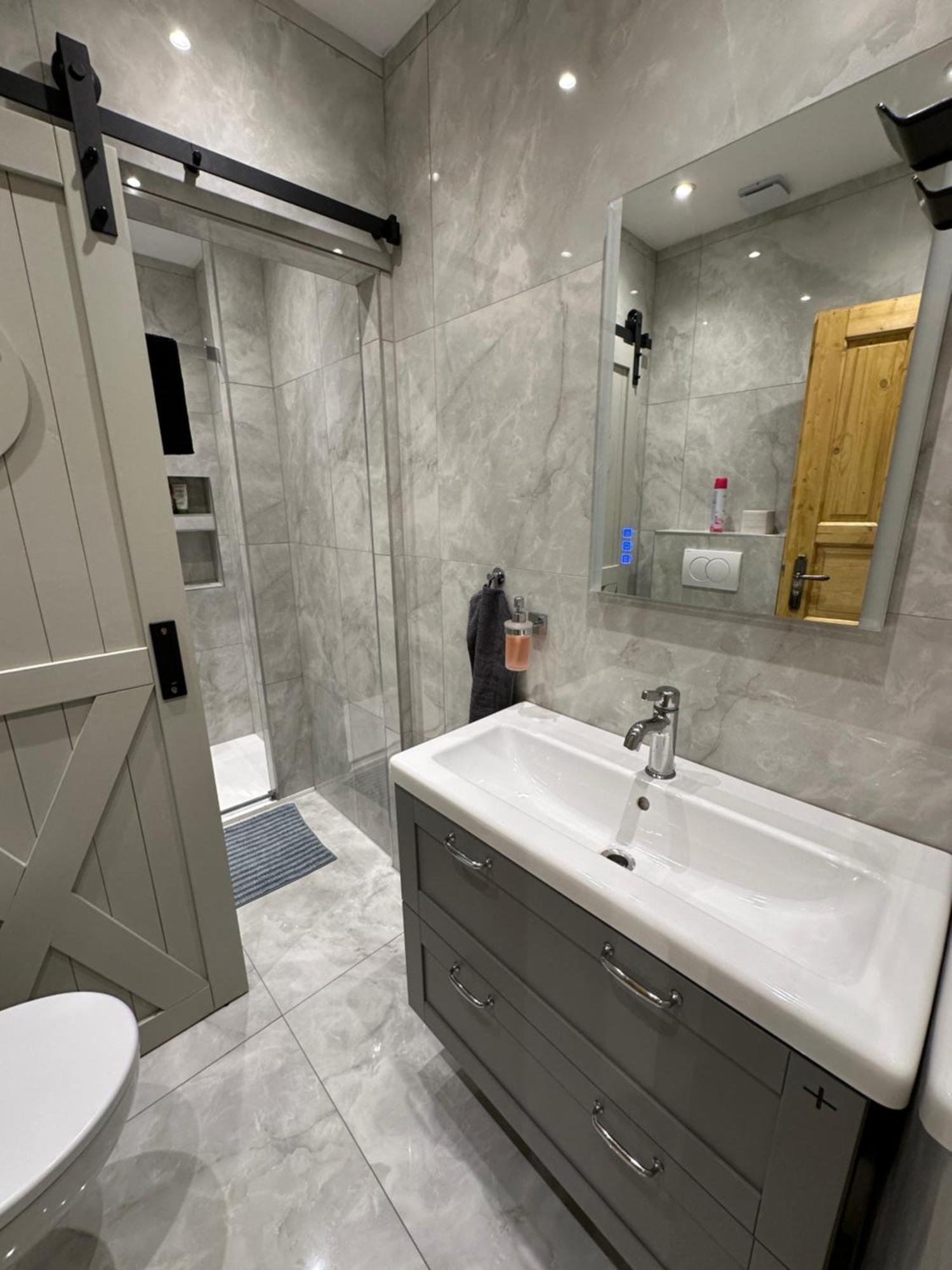 Karlin Balcony Apartment Praga Zewnętrze zdjęcie