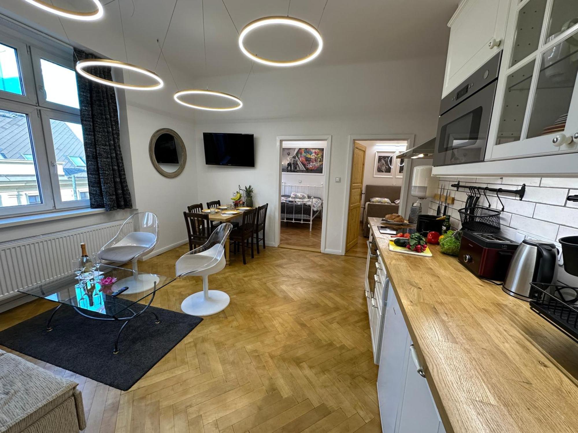 Karlin Balcony Apartment Praga Zewnętrze zdjęcie