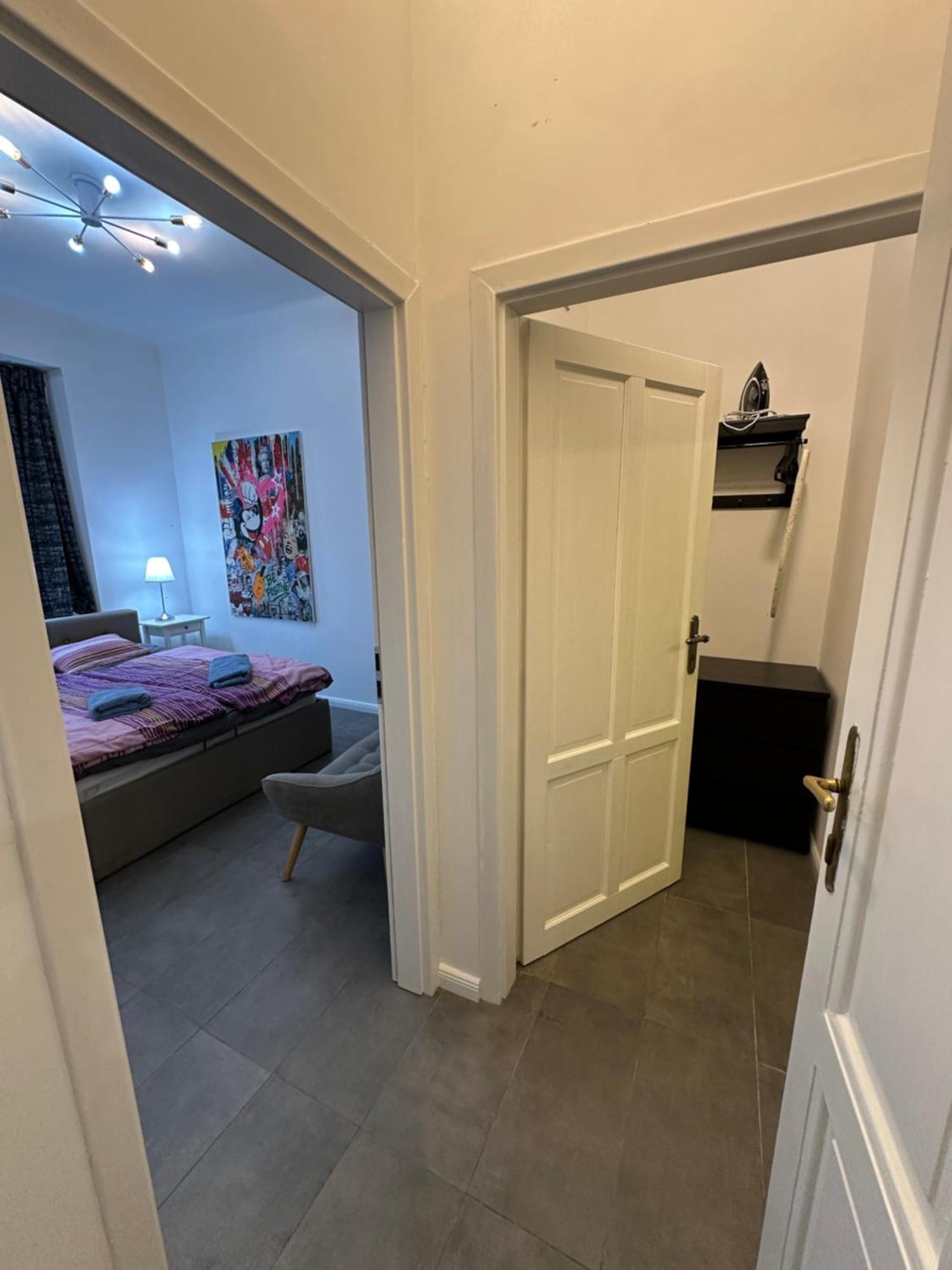 Karlin Balcony Apartment Praga Zewnętrze zdjęcie