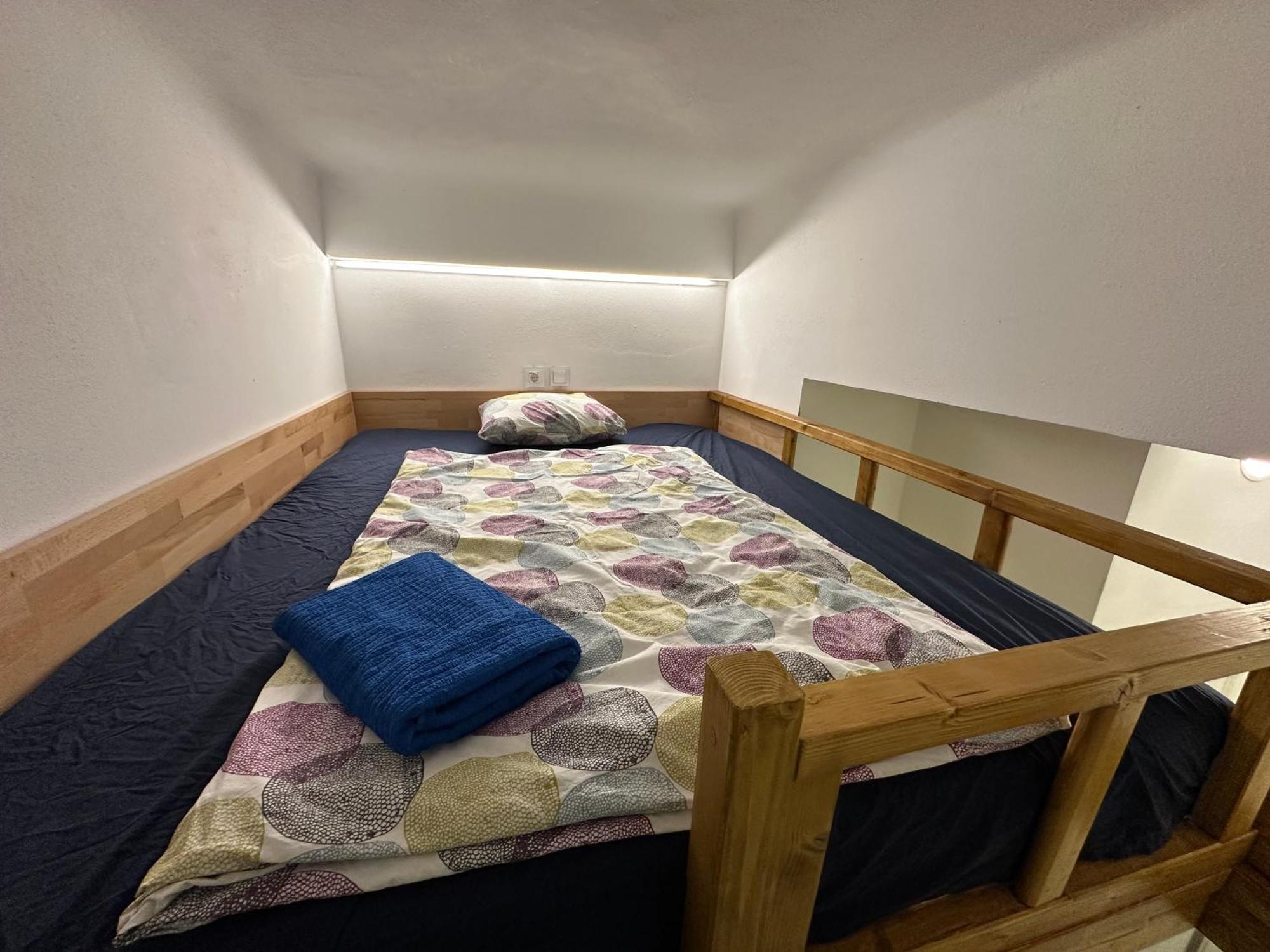 Karlin Balcony Apartment Praga Zewnętrze zdjęcie