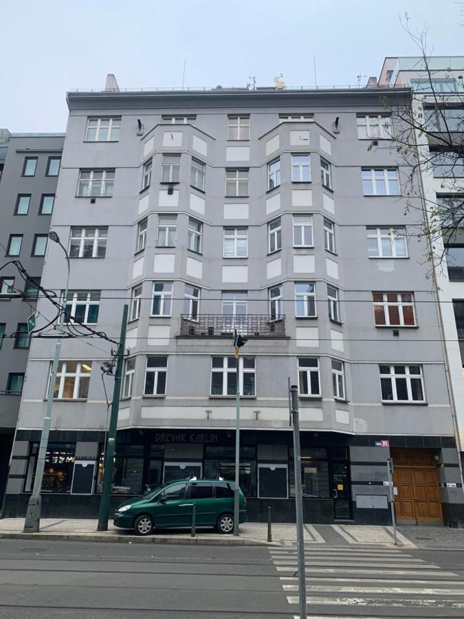 Karlin Balcony Apartment Praga Zewnętrze zdjęcie